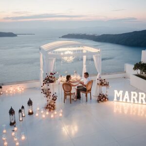 Demande en mariage face à la mer à Santorin